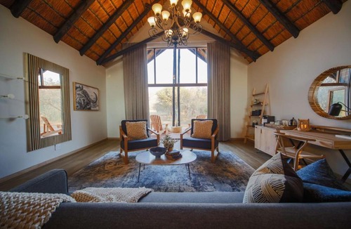 Pilanesberg National Park Cabin | Nkala Safari Lodge