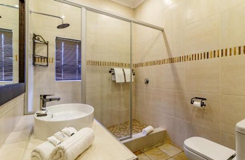 Malelane Cabin | Nkomazi Kruger Lodge & Spa