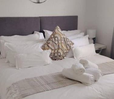 Trafalgar Apartment | No 3 Breakerview Bay