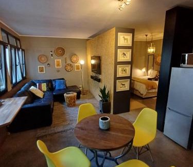Trawal Apartment | No Load-Shedding Self-Catering City Studio Apartment - Keerom318