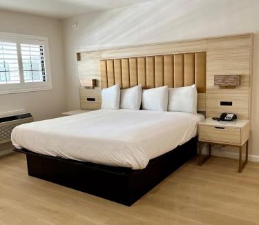 Polk Gulch Hotel | Nob Hill Motor Inn -Newly Updated Rooms!