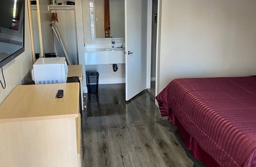 North Junior College Neighborhood Association Hotel | North Bay Inn Santa Rosa
