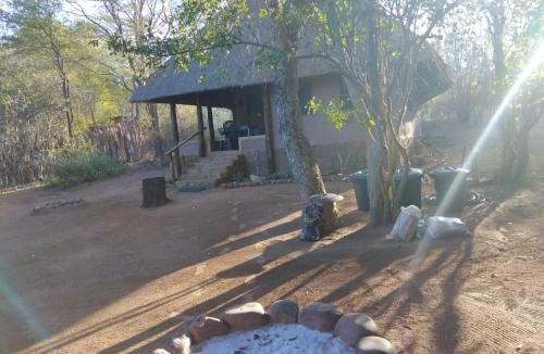 Ha-Lambani Cabin | Nthakeni Bush & River Camp