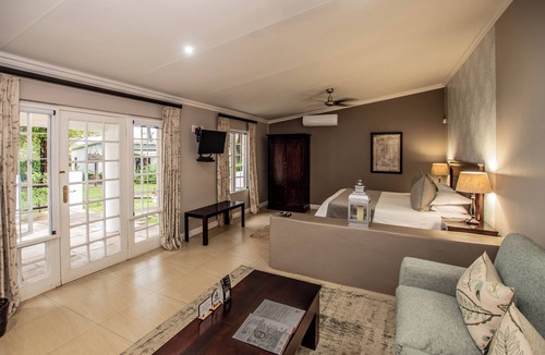 White River House | Nut Grove Boutique Hotel