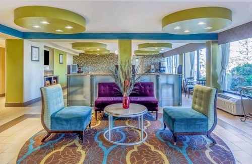 Oakland Hotel | Oakland Airport Arena Hotel