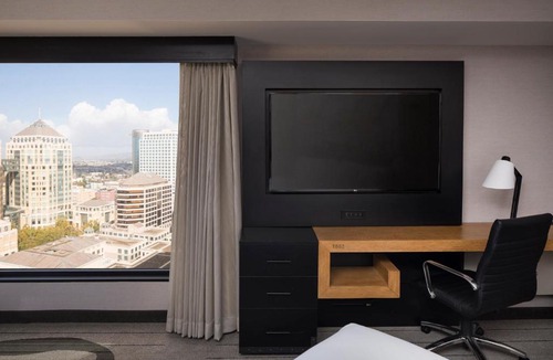 Downtown Oakland Hotel | Oakland Marriott City Center