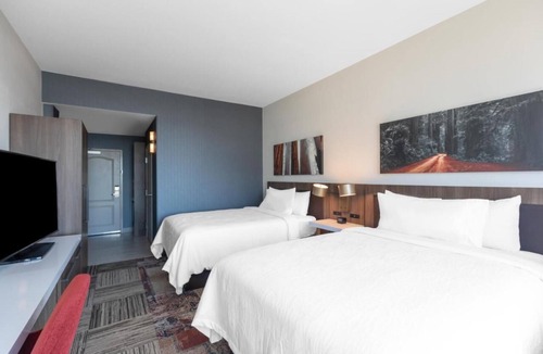Emeryville Hotel | Oakland Museum of California Tour! 2 Relaxing Units, Pets Allowed!