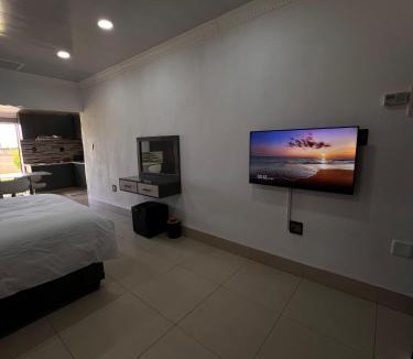 Volksrust House | Oasis Lux Apartments