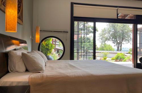 Northcliff House | Oasis On Lily with OWN Pool