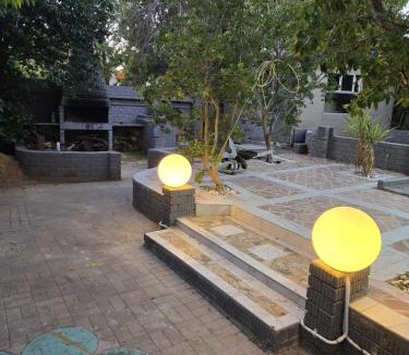 Kareeberg House | Oasiselfcatering guest house