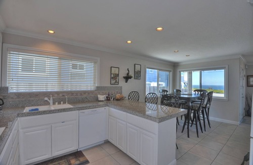 Westside Santa Cruz House | Ocean Front/Family house Santa Cruz on West Cliff