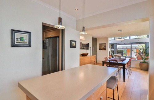 Eastcliff House | Ocean Reeds 11 | Luxury Holiday Home | Space for 2 families