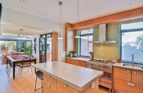 Eastcliff Cottage | Ocean Reeds 4 | Sleeps 4| Near town centre