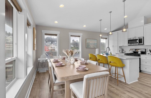 Nelscott House | Ocean View Hot Tub Three Floors Sleeps 10 Olivia Beach Family Getaway