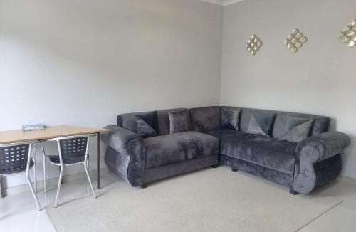 Hibberdene Apartment | Ocean Wave Chalets Unit 1