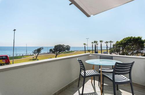 Three Anchor Bay Apartment | Oceanfront Bliss, Luxury Seaside Escape