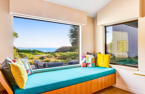 Sea Ranch House | Oceanfront home with fireplace, EV charger & ocean views
