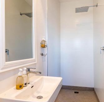 Struisbaai House | Oceans Guest House & Luxurious Apartments