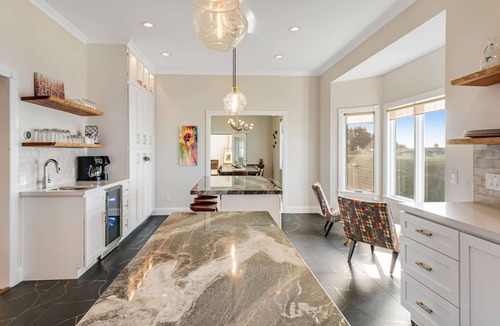 Caspar House | Oceantfront Estate with Luxury Kitchen & Game Room