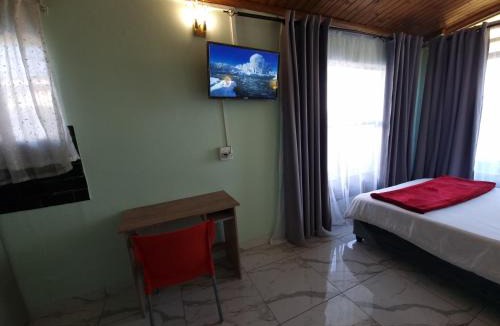 Kraaifontein House | Ojong's Guesthouse Kraaifontein - Eikendel