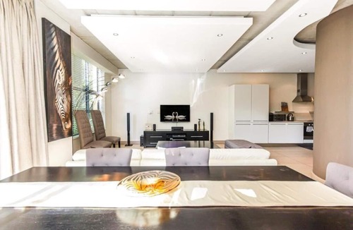 Greater Johannesburg Metropolitan Area Apartment | Old House Lane Melrose Boulevard