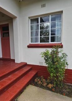 Kareedouw House | Old station house