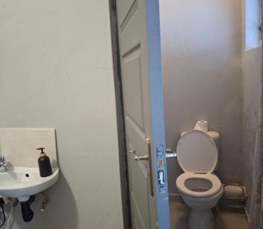 Berea House | OlimG Stays Budget Room 2