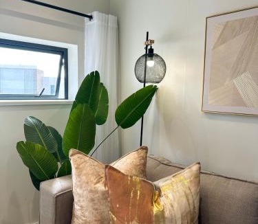 Century City Apartment | On Park - Century City Lux Studio Apartment