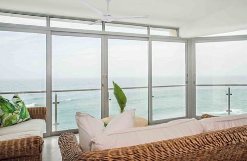 Sheffield Beach Apartment | On The Rocks in Sheffield Beach
