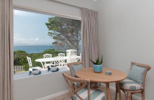 Westcliff Villa | On The Rocks