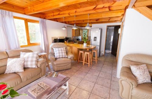 Wilderness Ski Chalet | ON the Water @ Pirates Creek #8