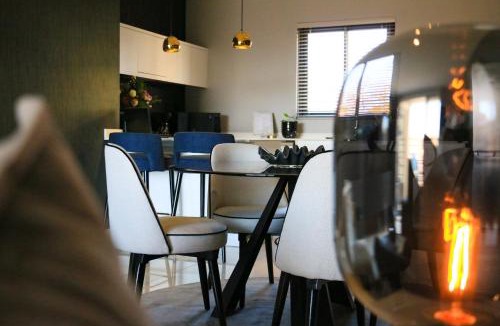 Greater Johannesburg Metropolitan Area Apartment | One Hyde Park - Sandton