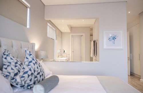 Greater Johannesburg Metropolitan Area Apartment | One Hyde Park - Sandton