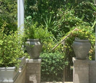 Somerset West House | One Oak Guest House