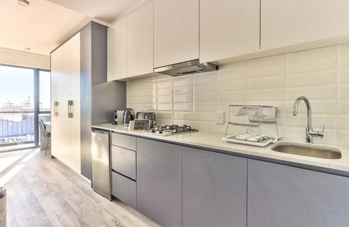 Cape Town City Centre Apartment | One On Albert With Parking