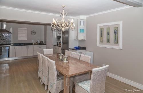 Gansbaai House | Ons C-Huis - Gansbaai Seafront Accommodation, back-up power
