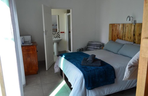 Beaufort West House | Ons Dorpshuis Beaufort West