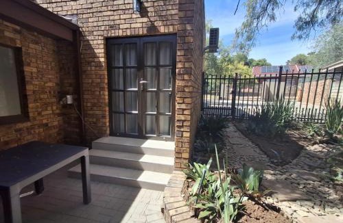 Bloemfontein House | Onverwacht Garden Suite