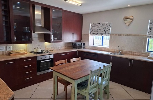 Langebaan House | OosiesRus - Charming Langebaan Villa with Garden View
