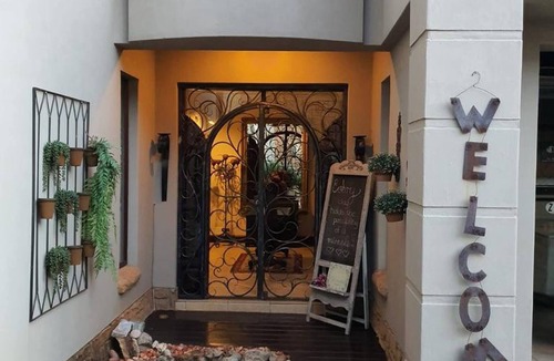 Boksburg House | Or Tambo Airport Holiday Home
