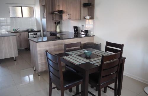 Ekurhuleni Apartment | OR Tambo Self Catering Apartments, The Willows