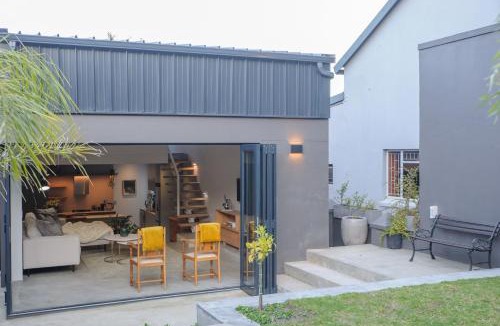 Paarl House | Oranje Meul