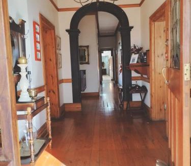 Middelburg Bed & Breakfast | Oregon Place Guest House