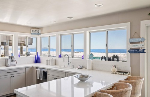 Stinson Beach House | Original Oceanfront Stinson Beach at its Best
