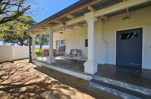 Bronkhorstspruit House | Oudezwaanskraal Game Farm