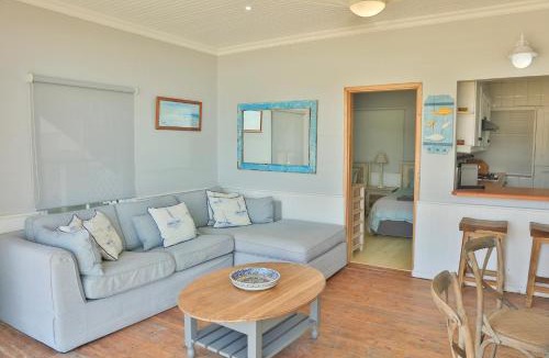 Herolds Bay Hotel | Oupa se Pitte