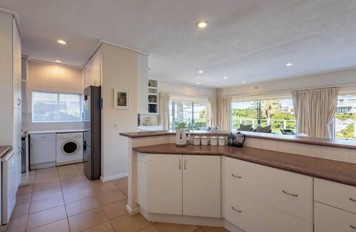 Robberg Beach Villa | Our Seaside Villa | Near Beach, w/Pool & Solar Backup