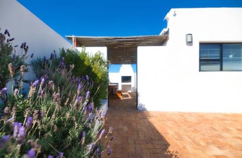 Waenhuiskrans Apartment | Owlet Cottage In Arniston