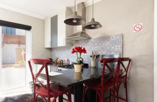 George Apartment | Owls Nest Self Catering