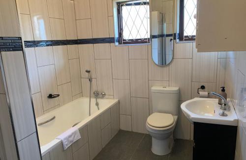 South Durban Hotel | Palm Haven on Sarnia